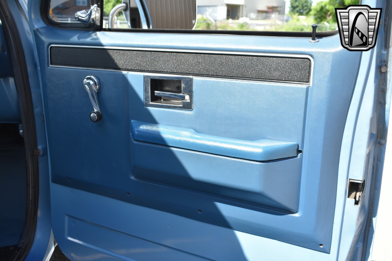 1987 GMC K10 High Sierra