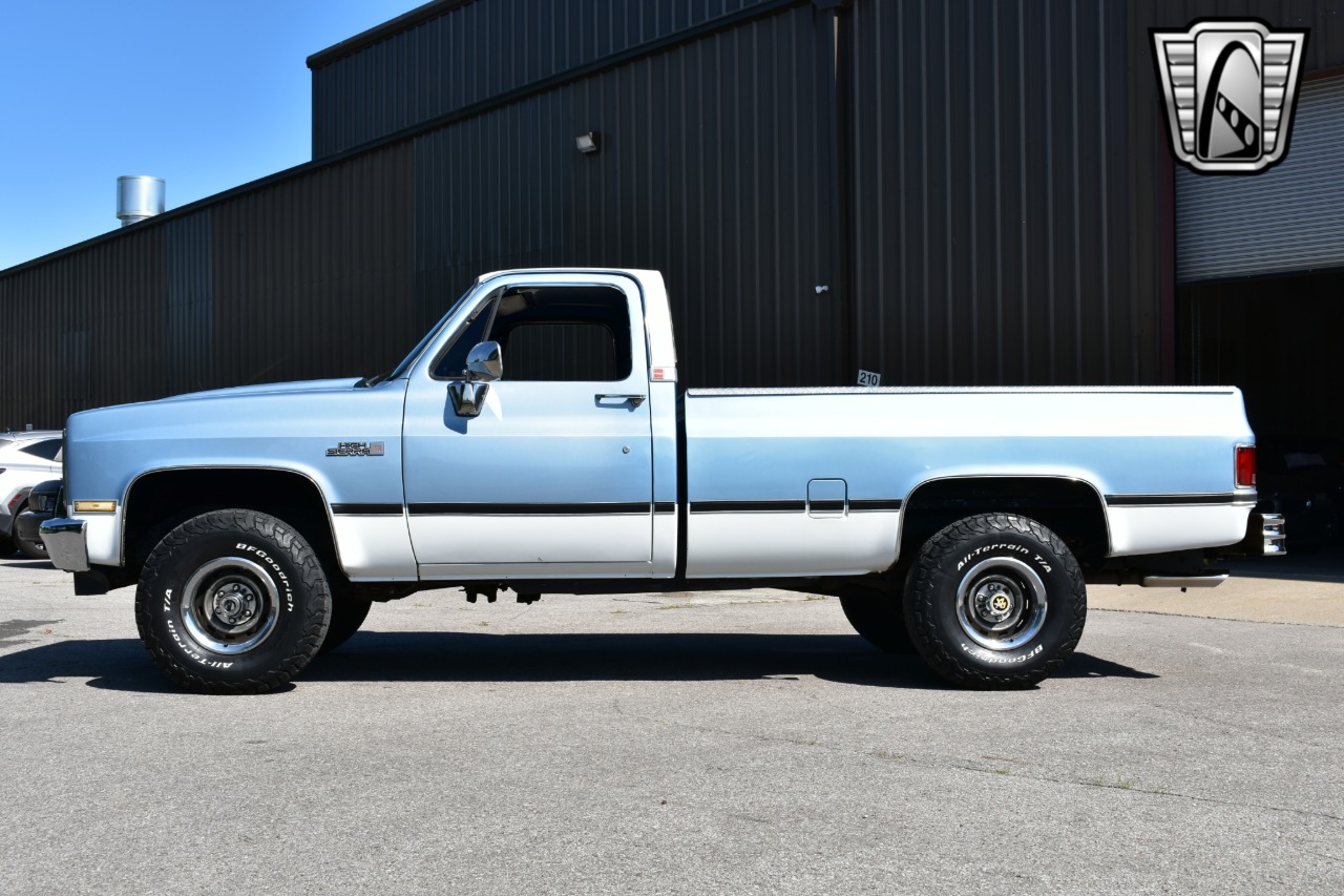 1987 GMC K10 High Sierra