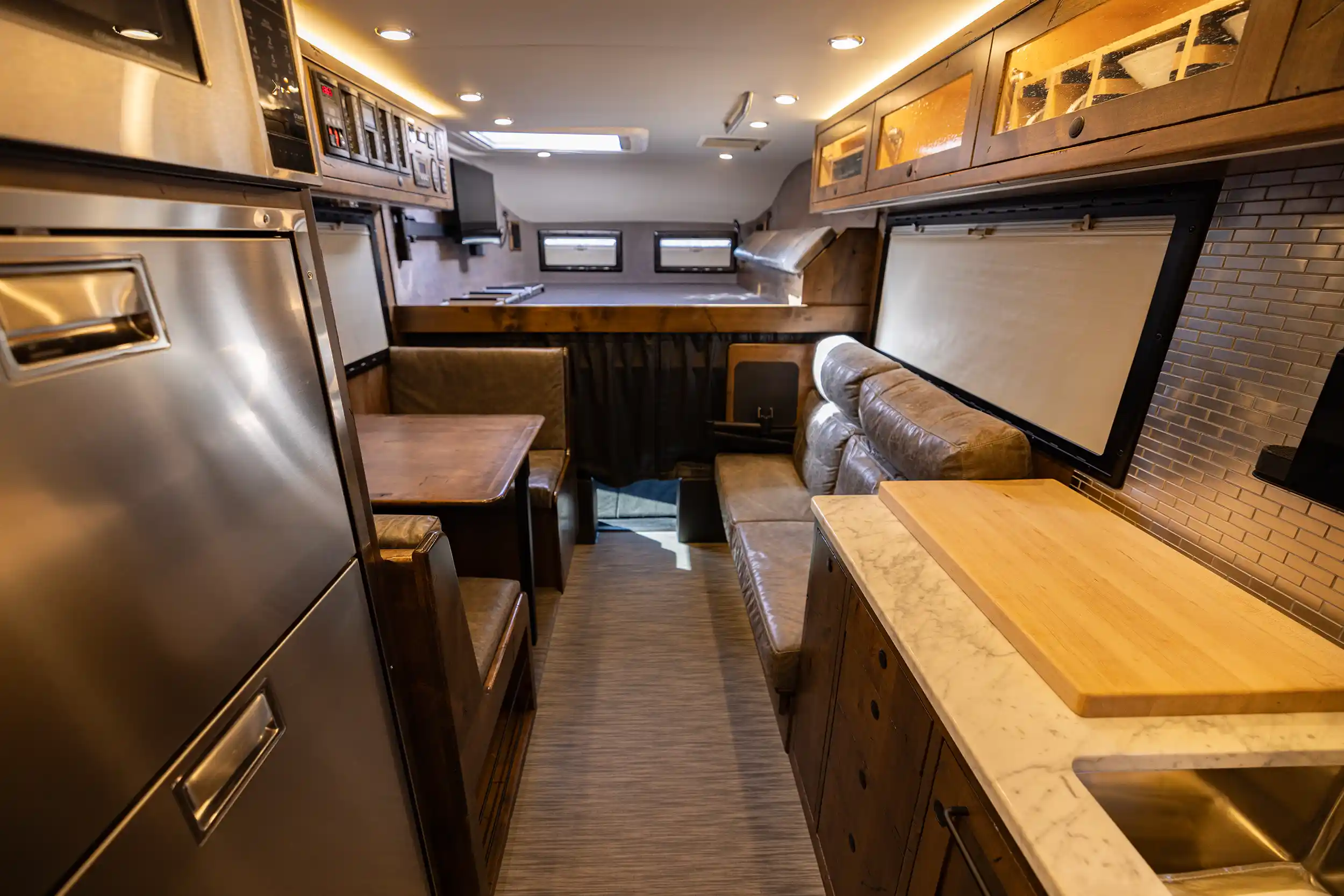 2018 EarthRoamer XV-LTS 200