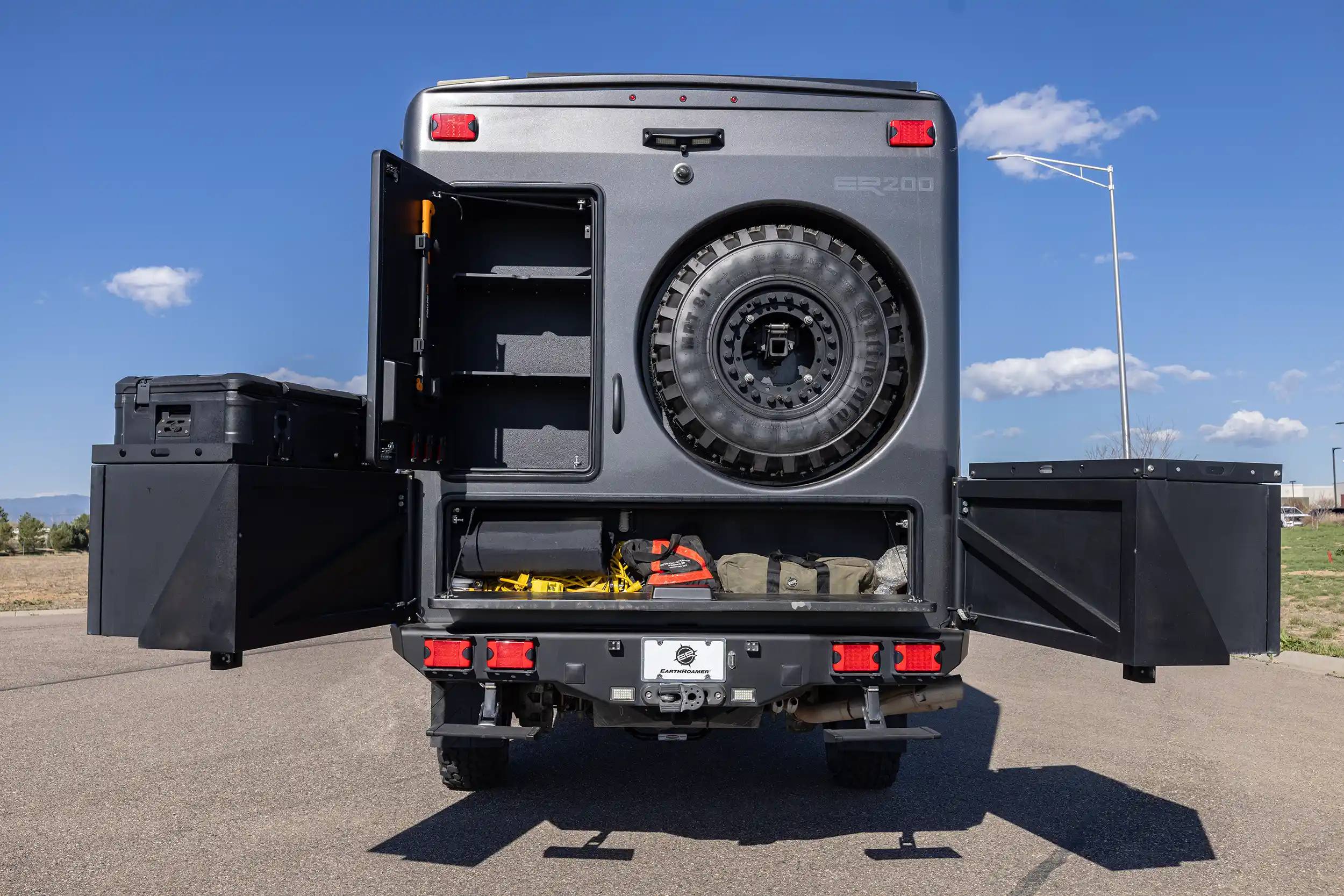 2018 EarthRoamer XV-LTS 200