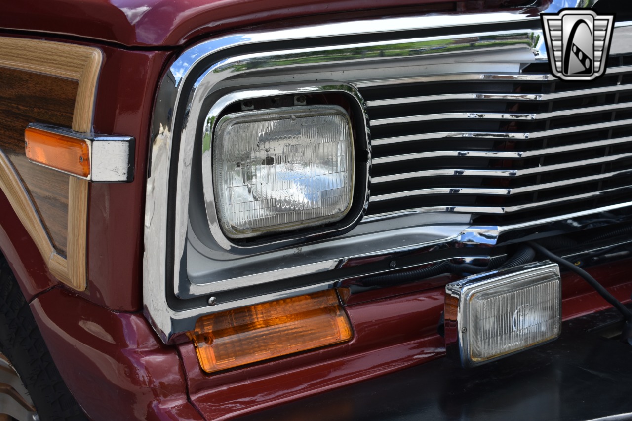 1984 Jeep Grand Wagoneer