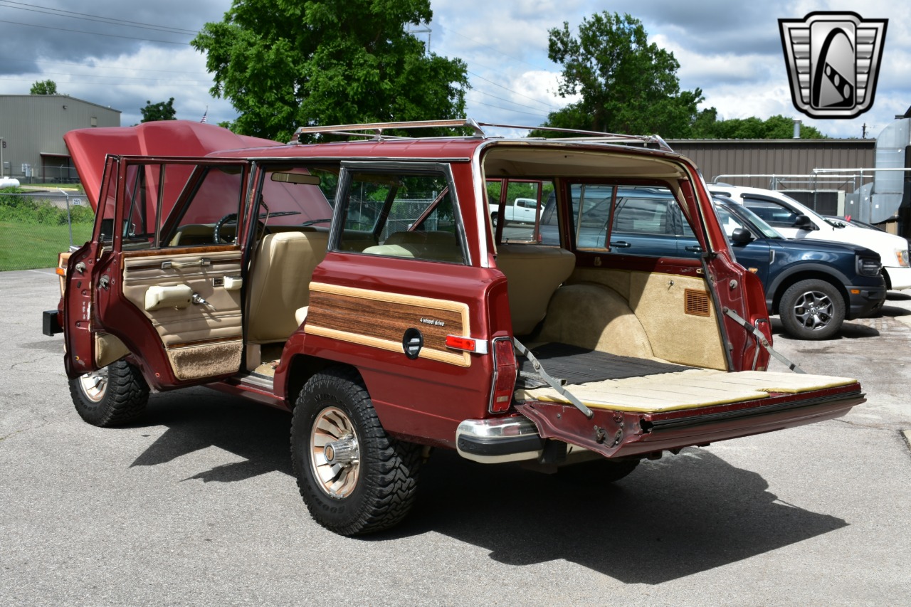 1984 Jeep Grand Wagoneer