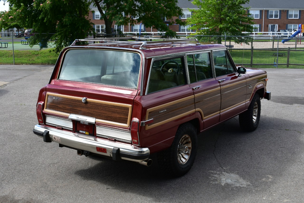 1984 Jeep Grand Wagoneer