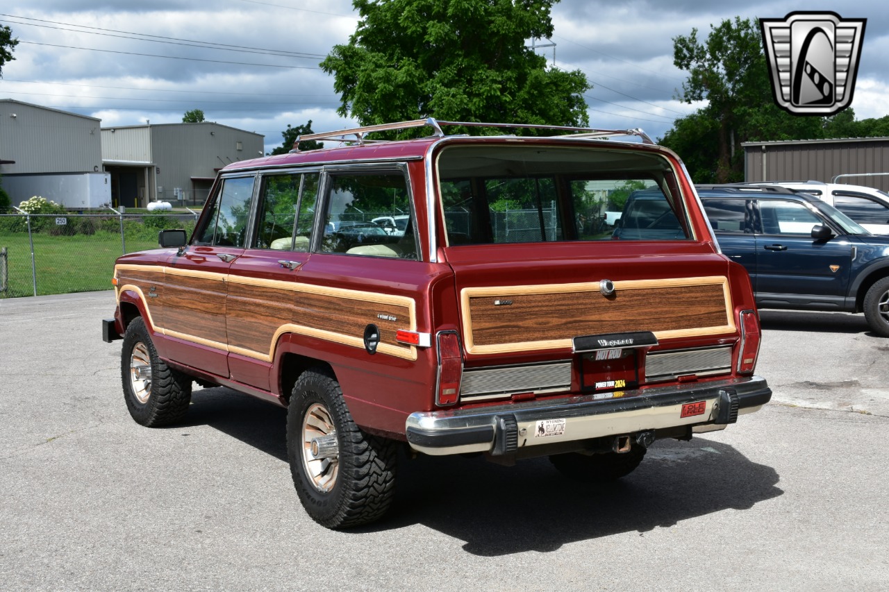 1984 Jeep Grand Wagoneer