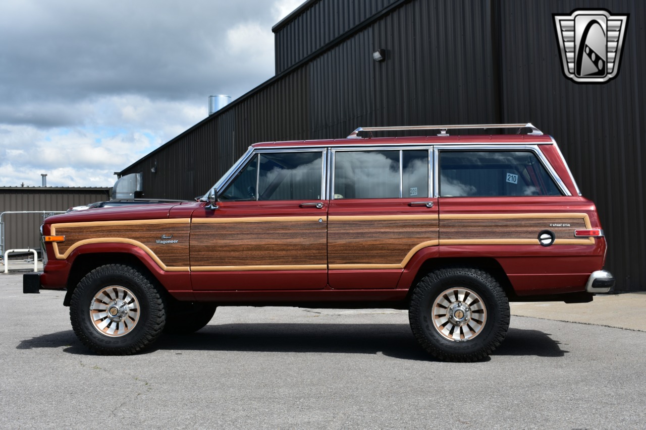 1984 Jeep Grand Wagoneer