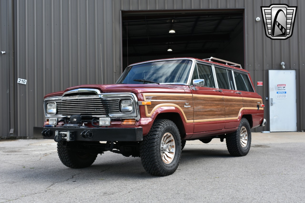  Jeep Grand Wagoneer