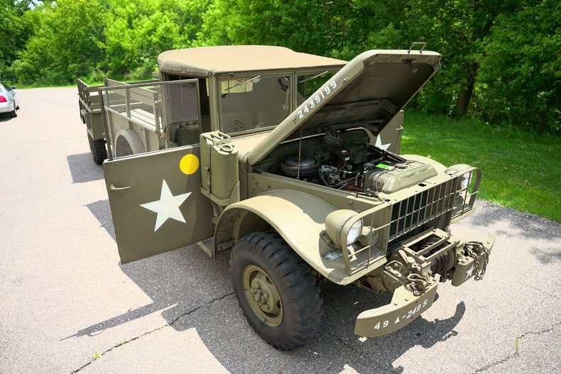 1953 Dodge M-37 + Trailer