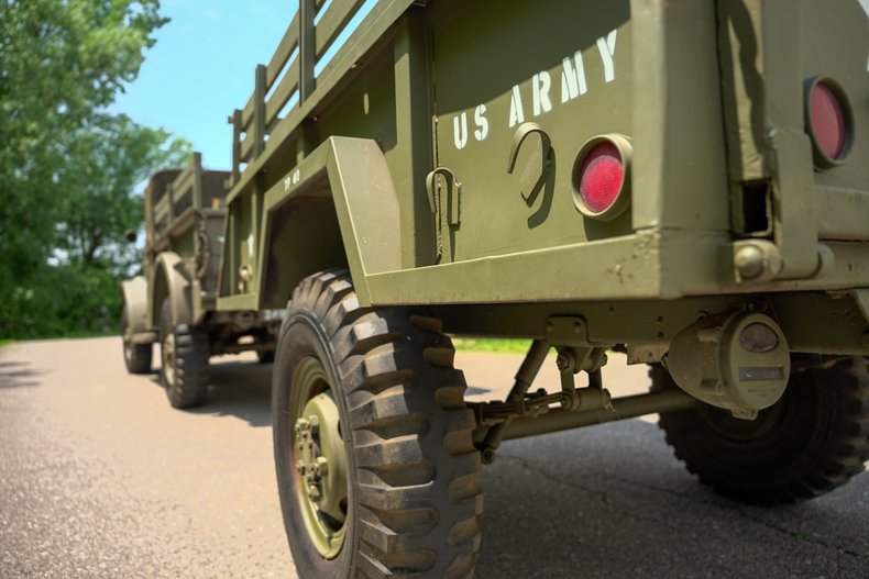 1953 Dodge M-37 + Trailer
