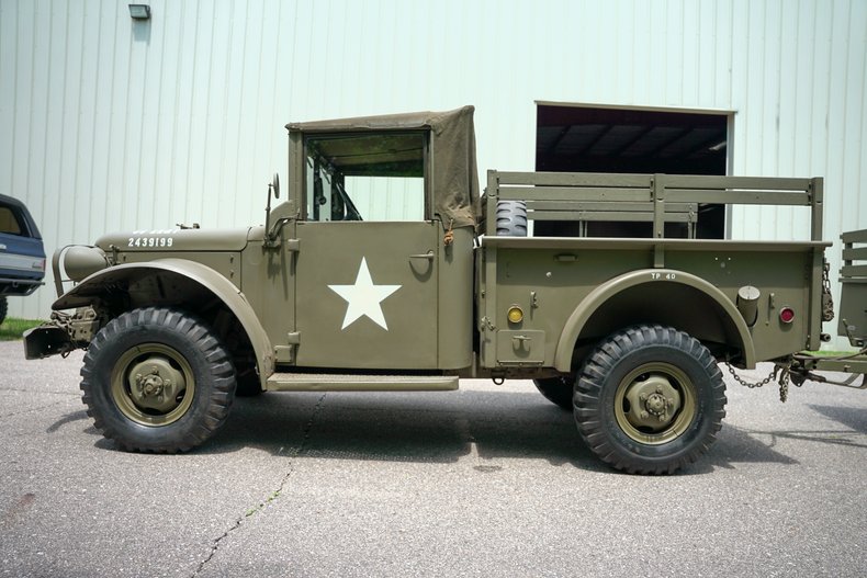 1953 Dodge M-37 + Trailer - 2