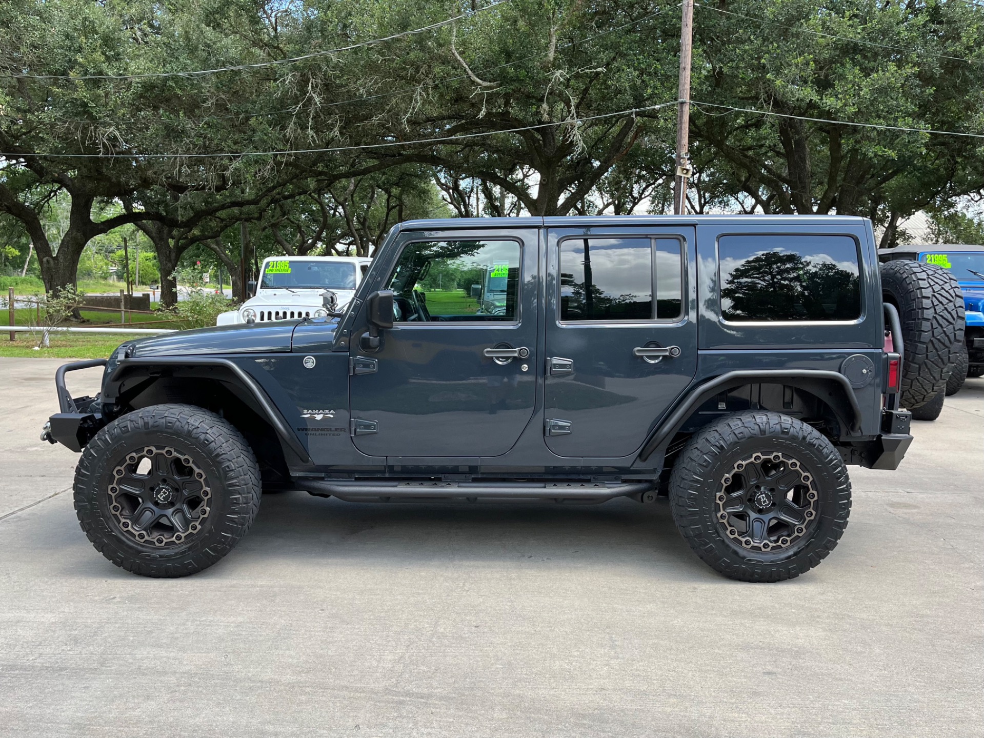 2016 Jeep Wrangler Unlimited Sahara