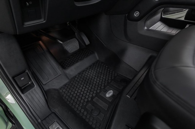 2023 Land Rover Defender 110 75th Limited Edition