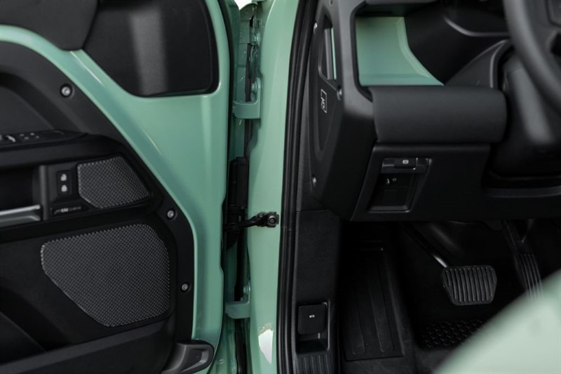 2023 Land Rover Defender 110 75th Limited Edition
