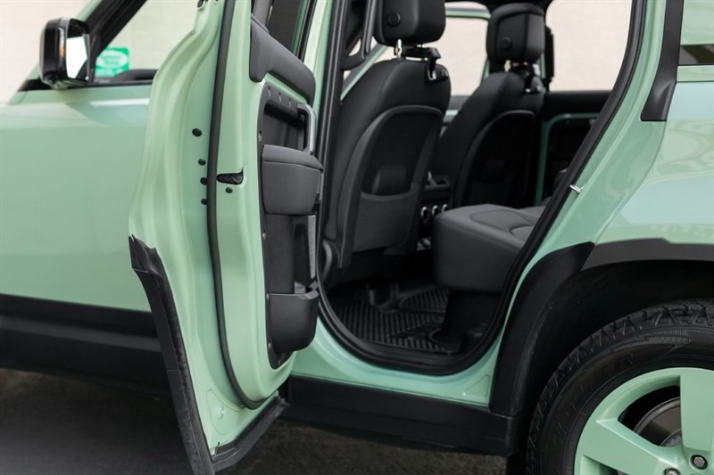 2023 Land Rover Defender 110 75th Limited Edition