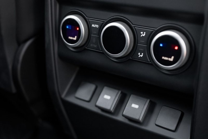 2023 Land Rover Defender 110 75th Limited Edition