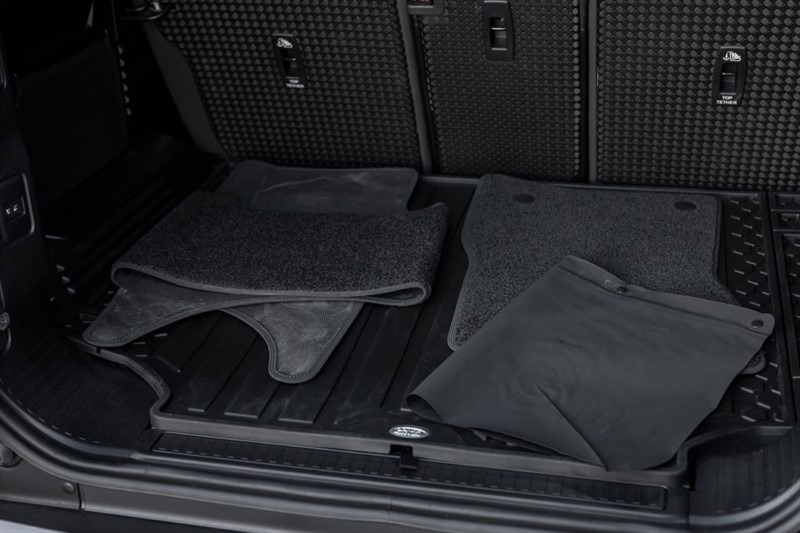 2023 Land Rover Defender 110 75th Limited Edition