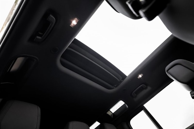 2023 Land Rover Defender 110 75th Limited Edition