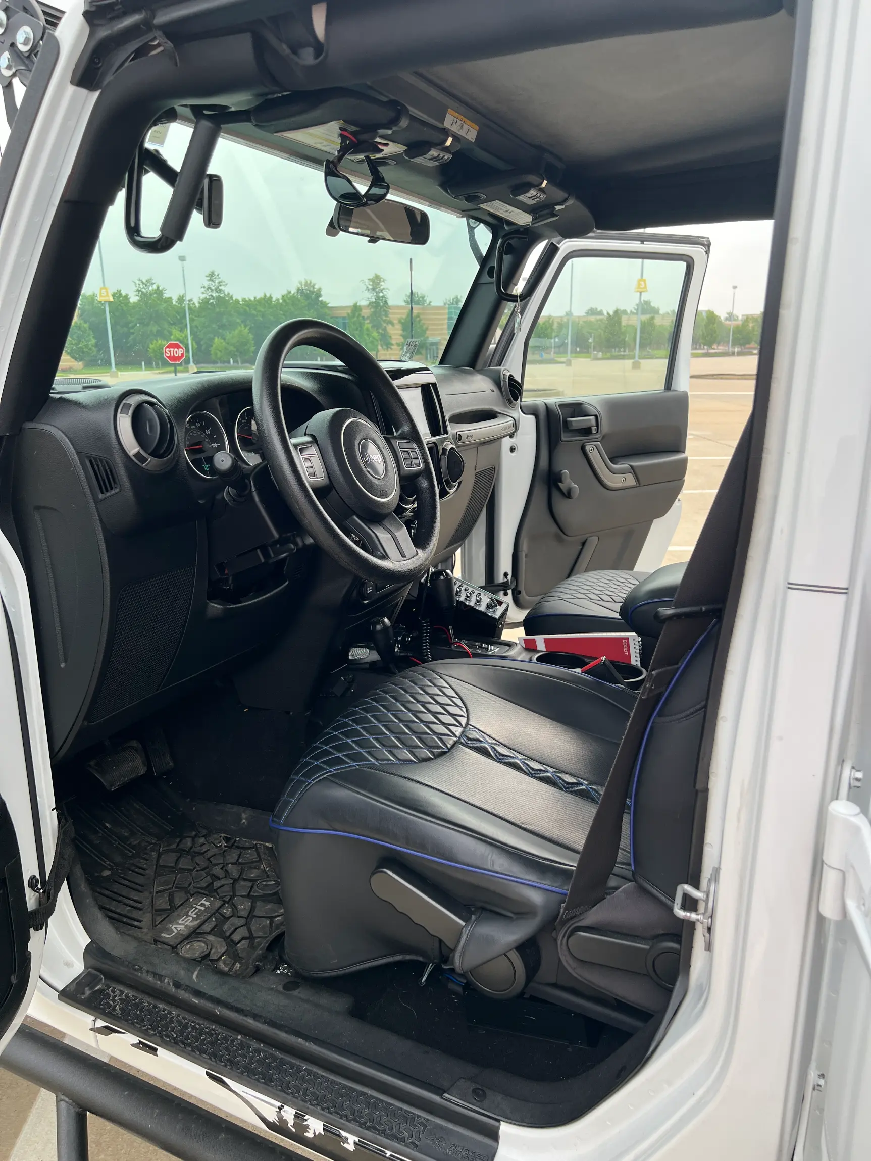 2015 Jeep Wrangler Unlimited Sport - 2