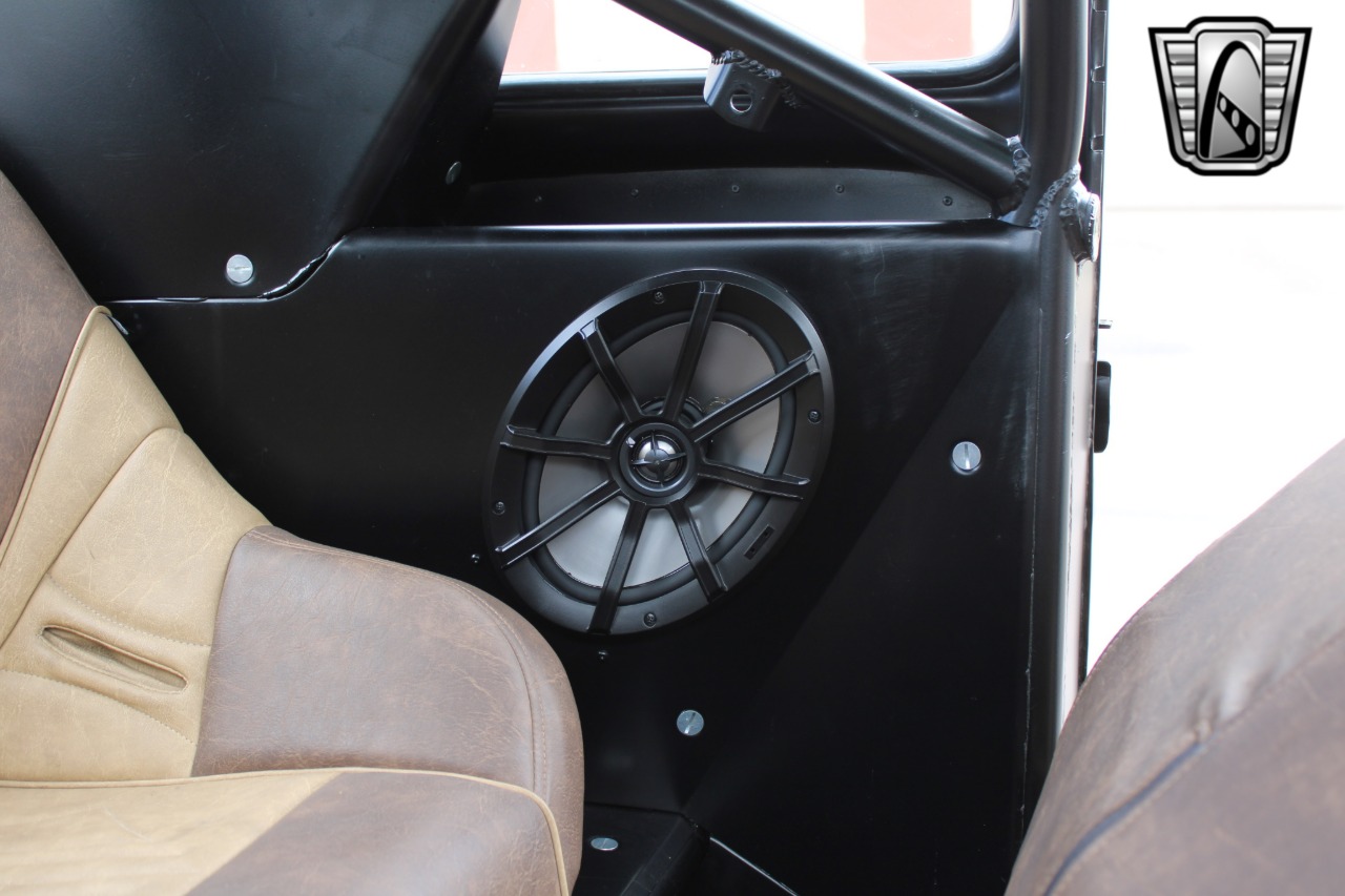 1973 Volkswagen Beetle Custom Baja Build