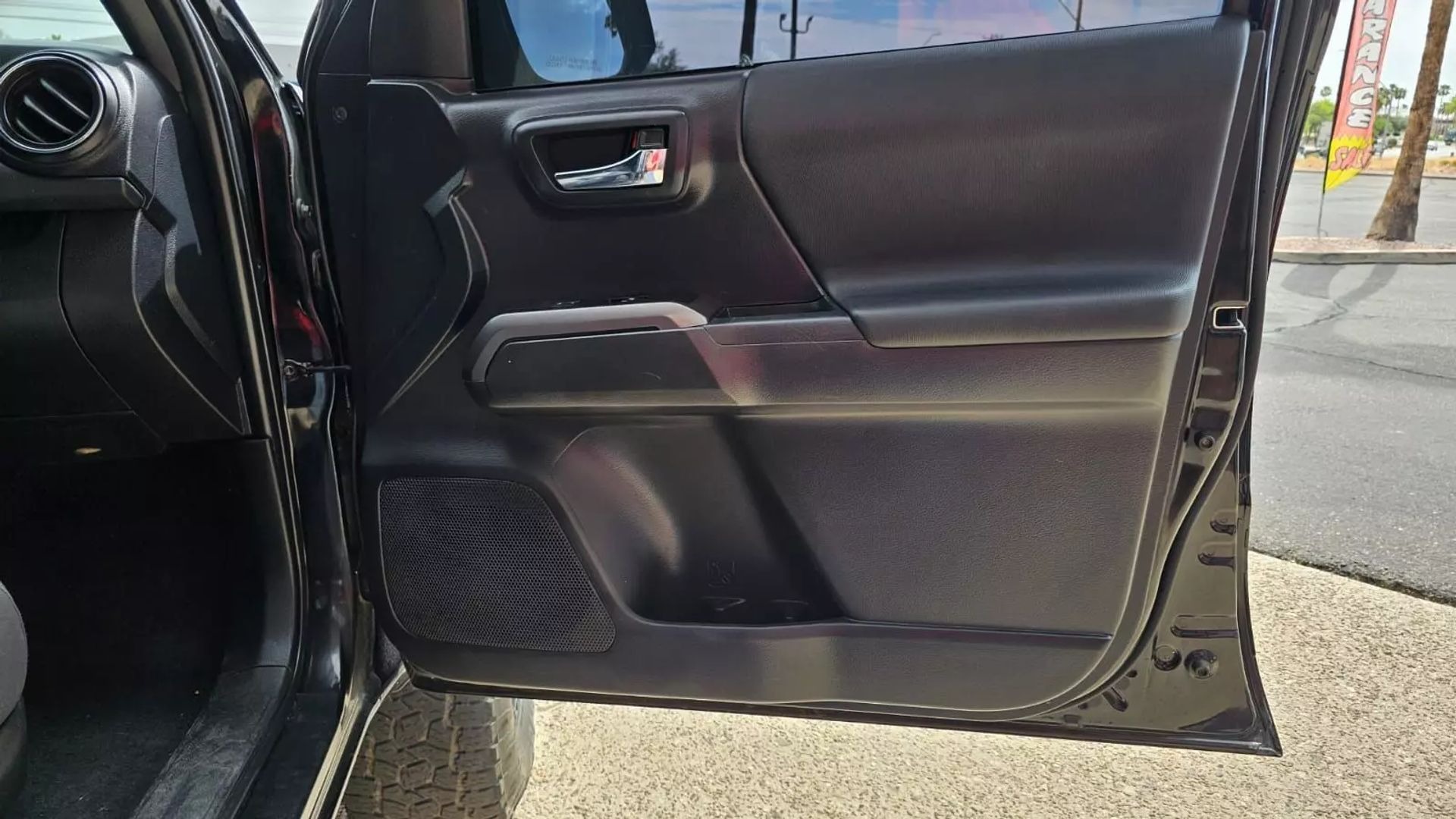 2023 Toyota Tacoma TRD Sport - 3