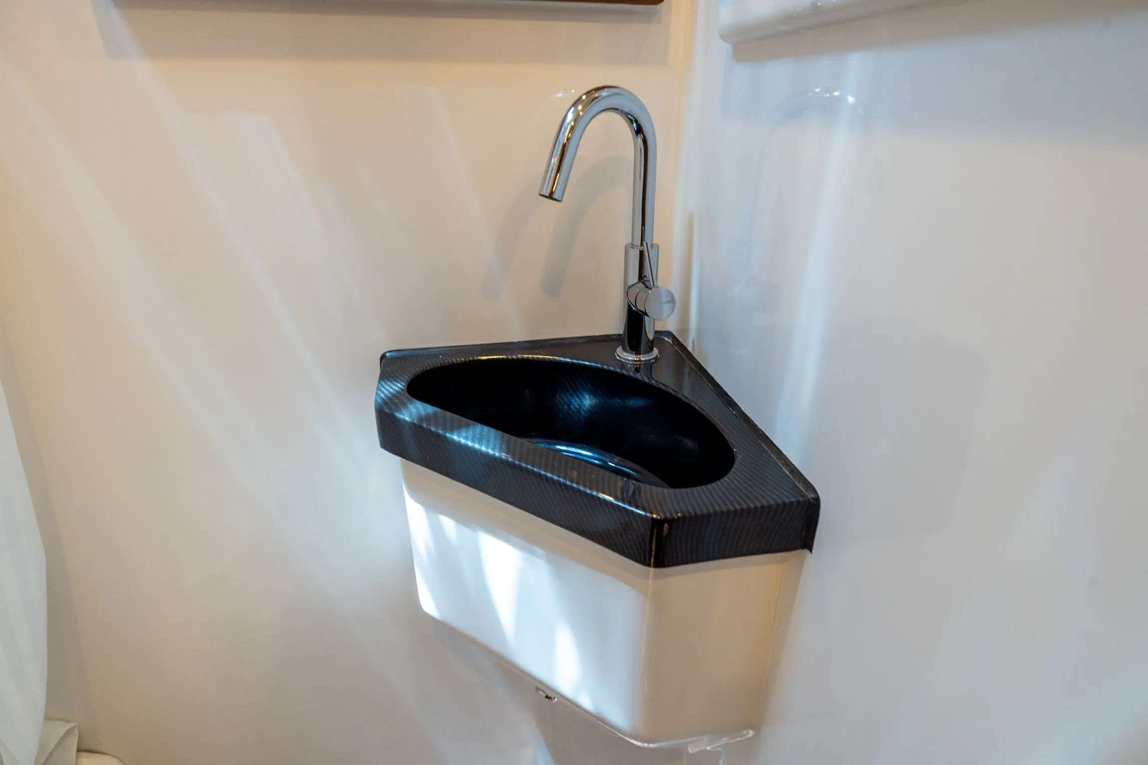 2021 EarthRoamer XV-LTi 032