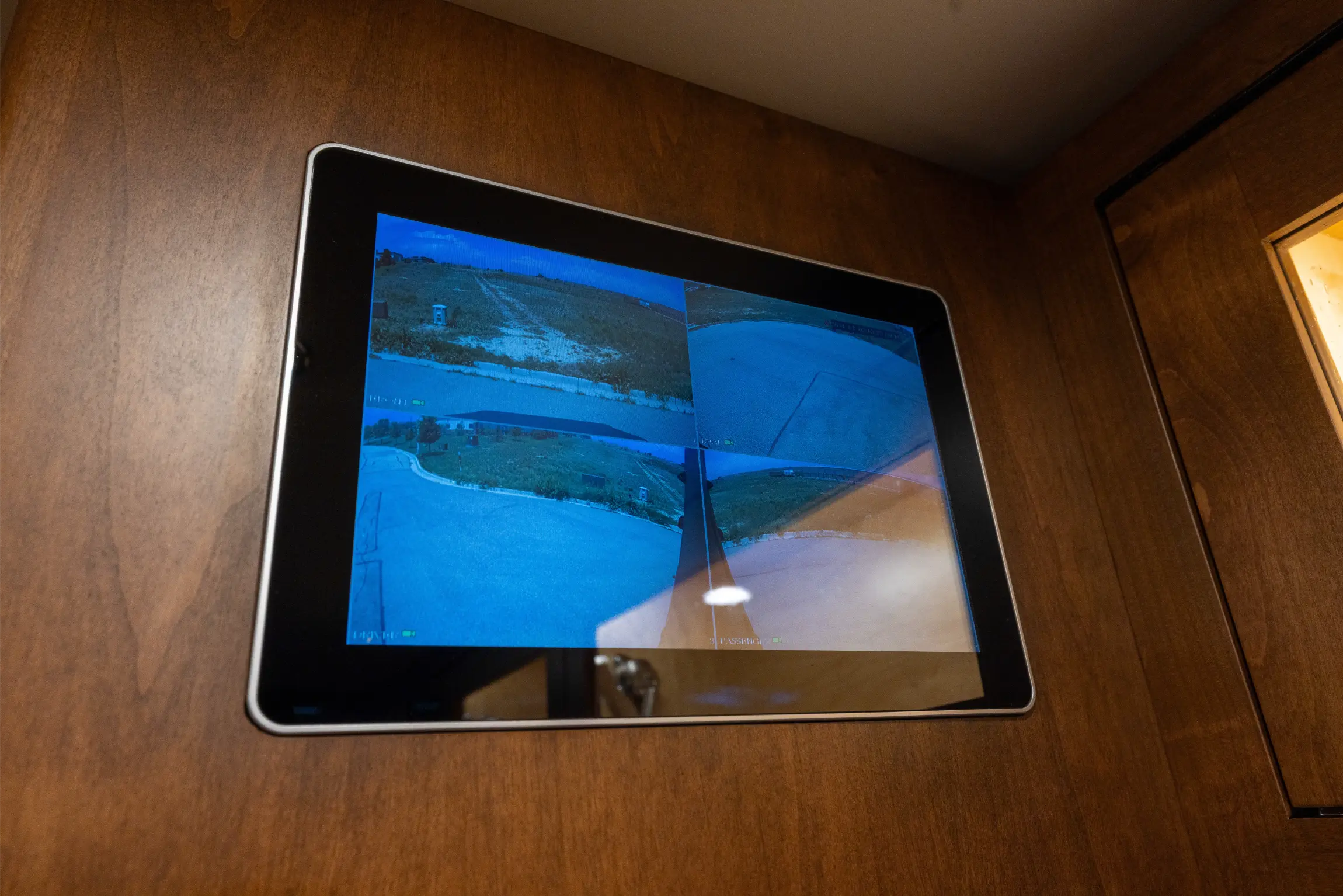 2021 EarthRoamer XV-LTi 032