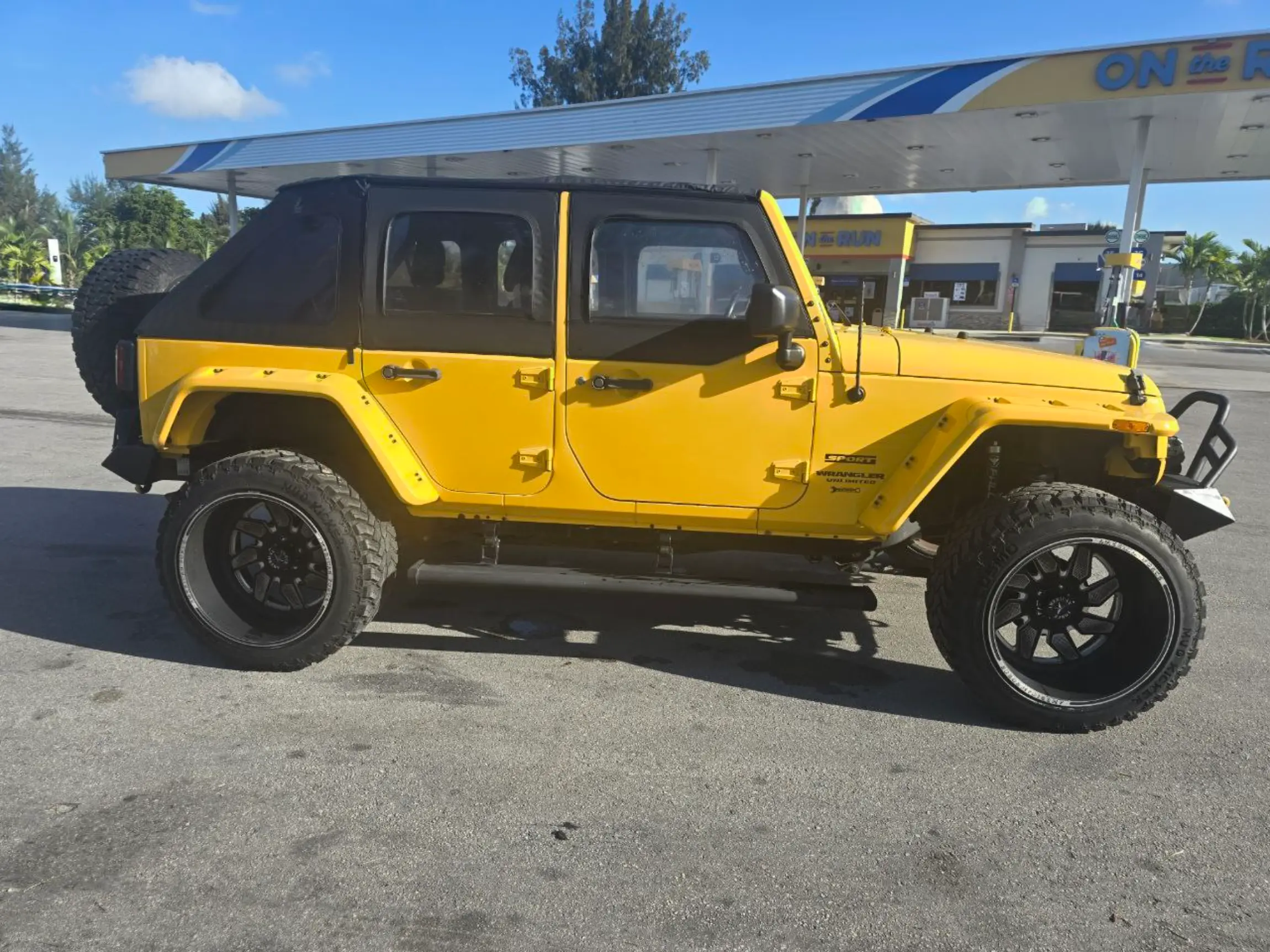 2015 Jeep Wrangler Unlimited Sport 4×4 - 2