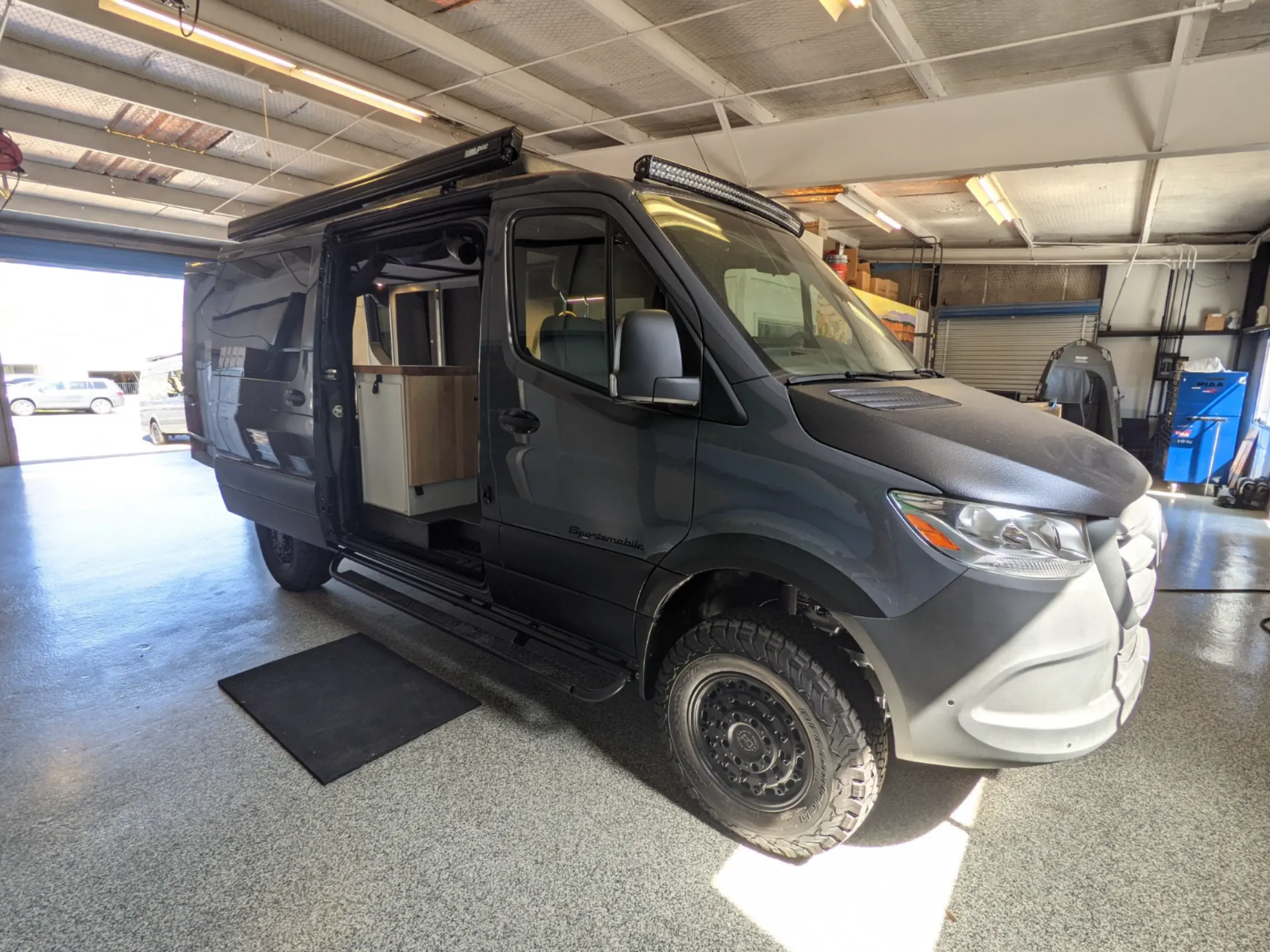2020 Mercedes-Benz Sprinter 2500 144 in Sportsmobile 4×4