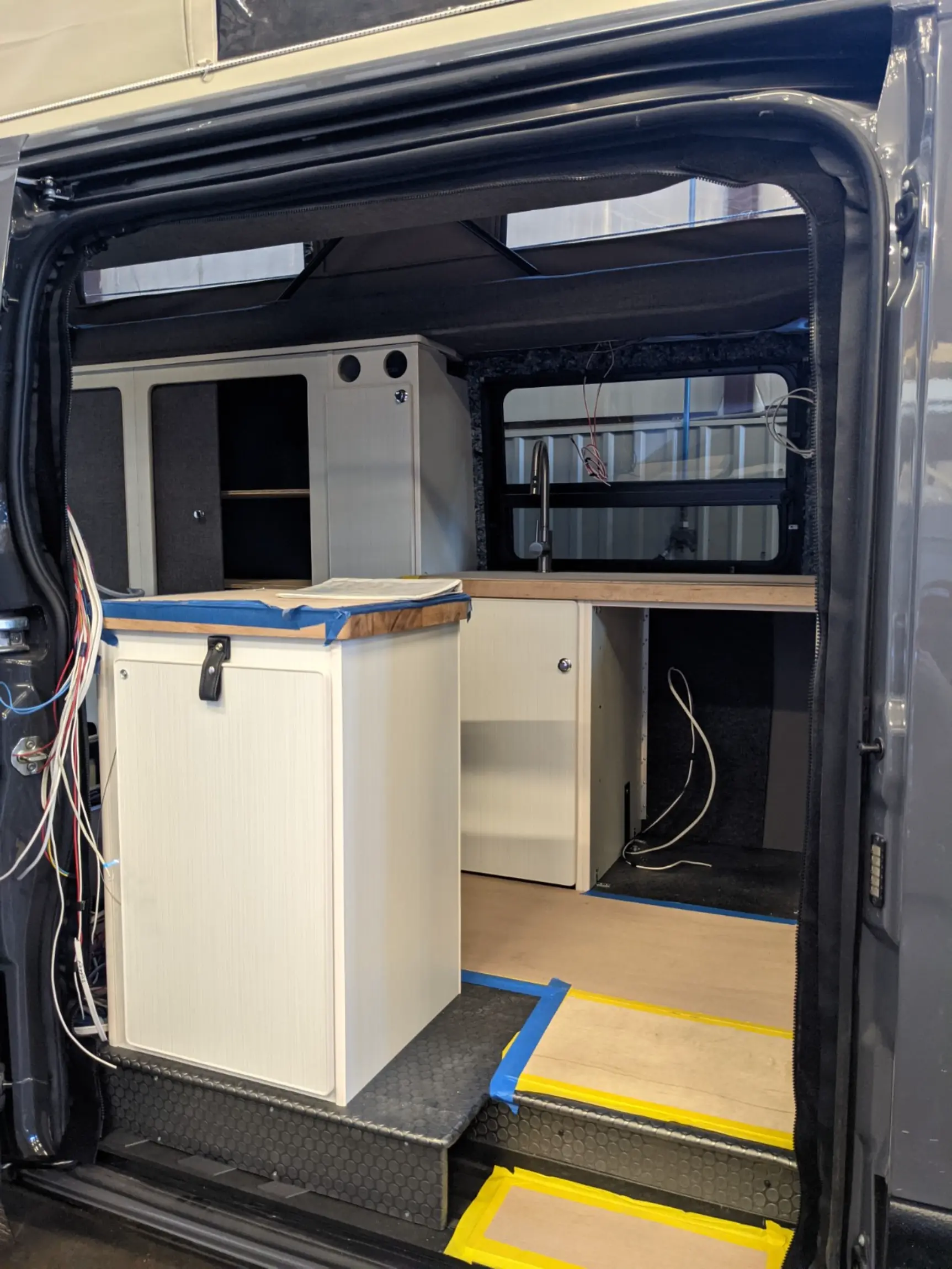 2020 Mercedes-Benz Sprinter 2500 144 in Sportsmobile 4×4