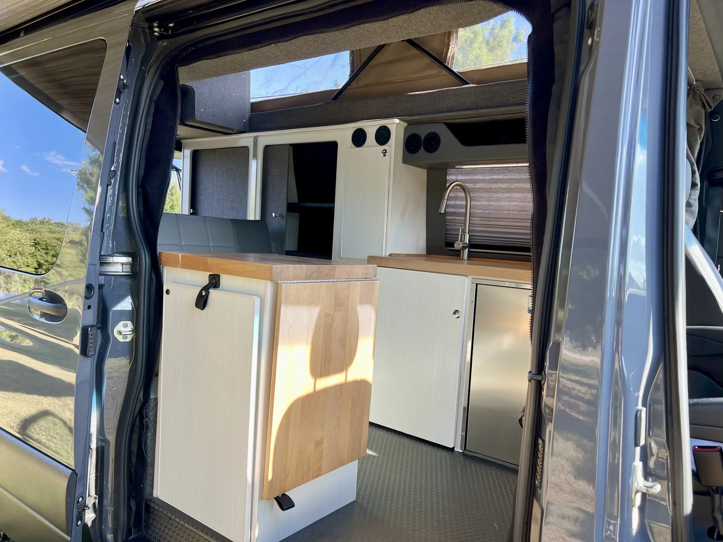 2020 Mercedes-Benz Sprinter 2500 144 in Sportsmobile 4×4 - 5