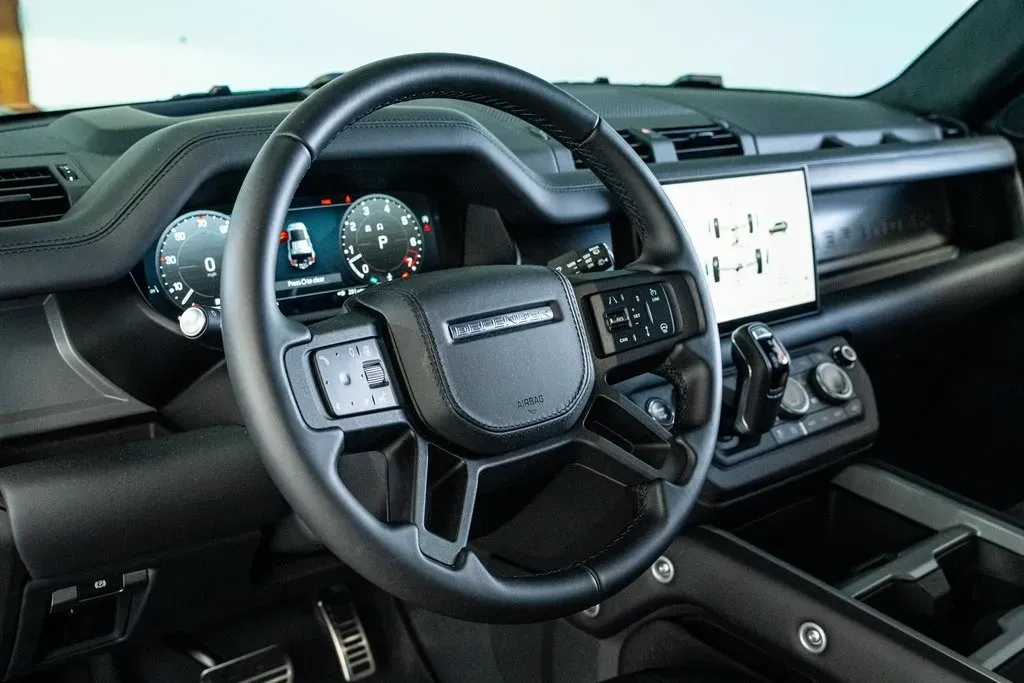 2025 Land Rover Defender 110 X