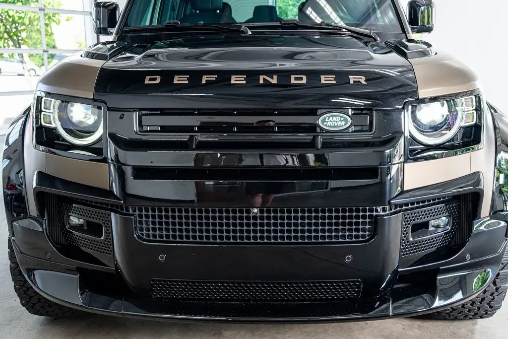 2025 Land Rover Defender 110 X