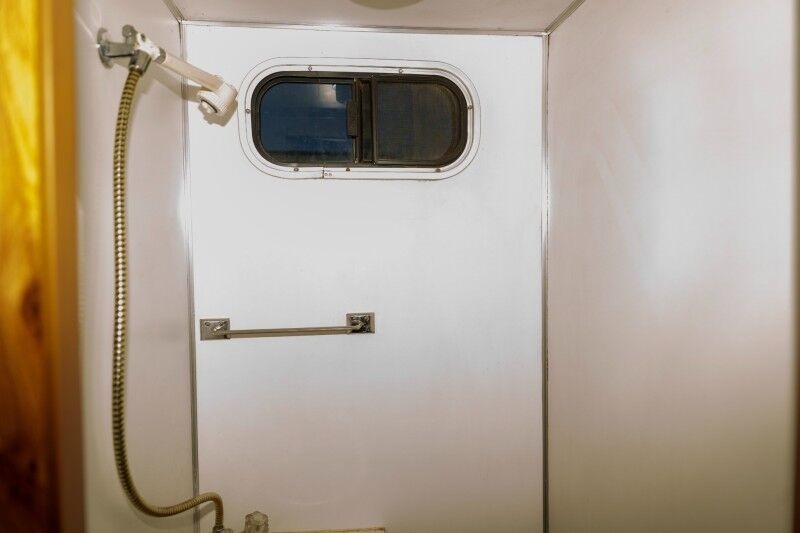 1986 Ford F-350 Pickup Camper
