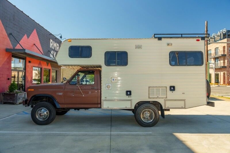1986 Ford F-350 Pickup Camper