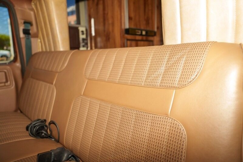 1986 Ford F-350 Pickup Camper - 5