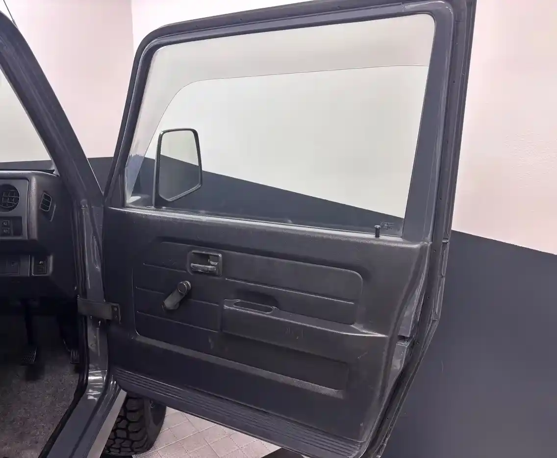 1995 Suzuki Jimny - 5