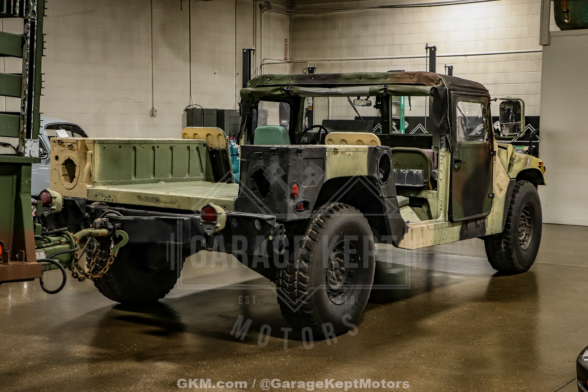 2006 AM General M1097R1 + Trailer