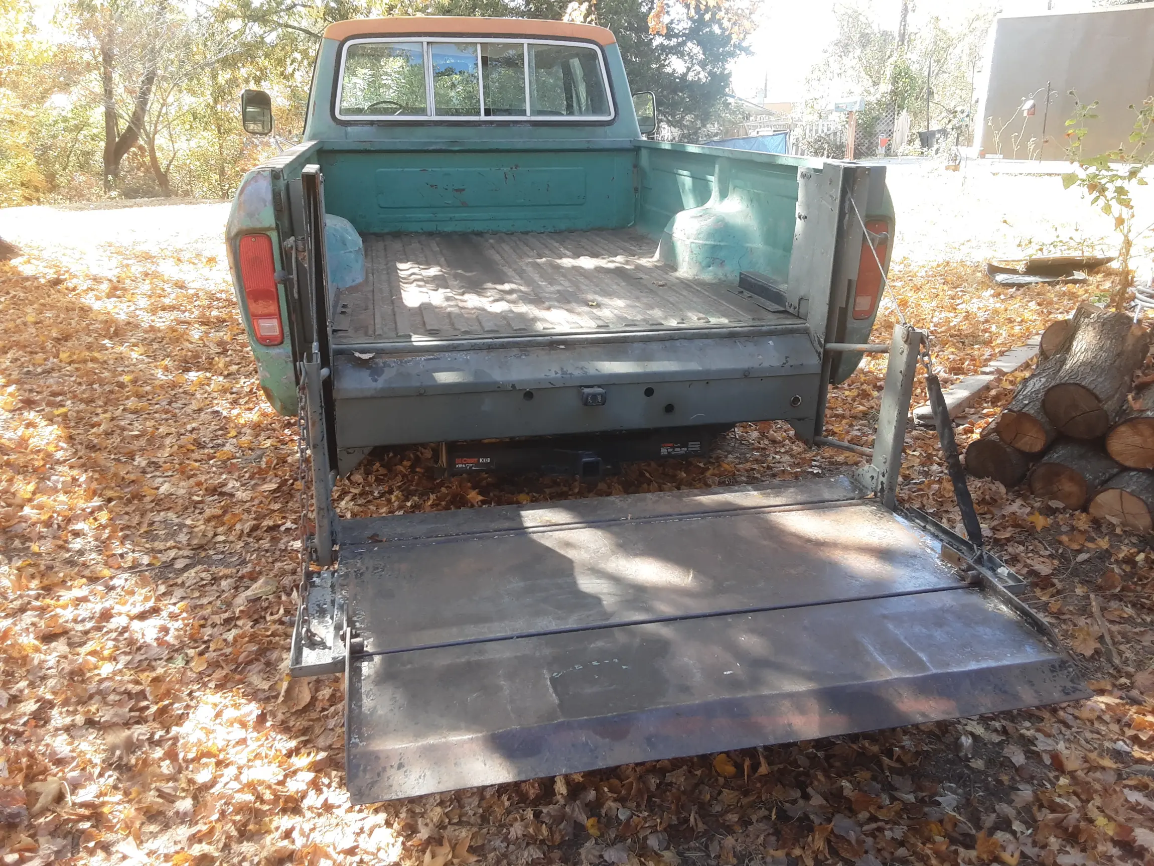 460 ci V8-Powered 1978 Ford F-350