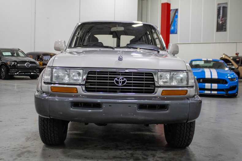 GCC Spec 1997 Toyota Land Cruiser VX-R - 2