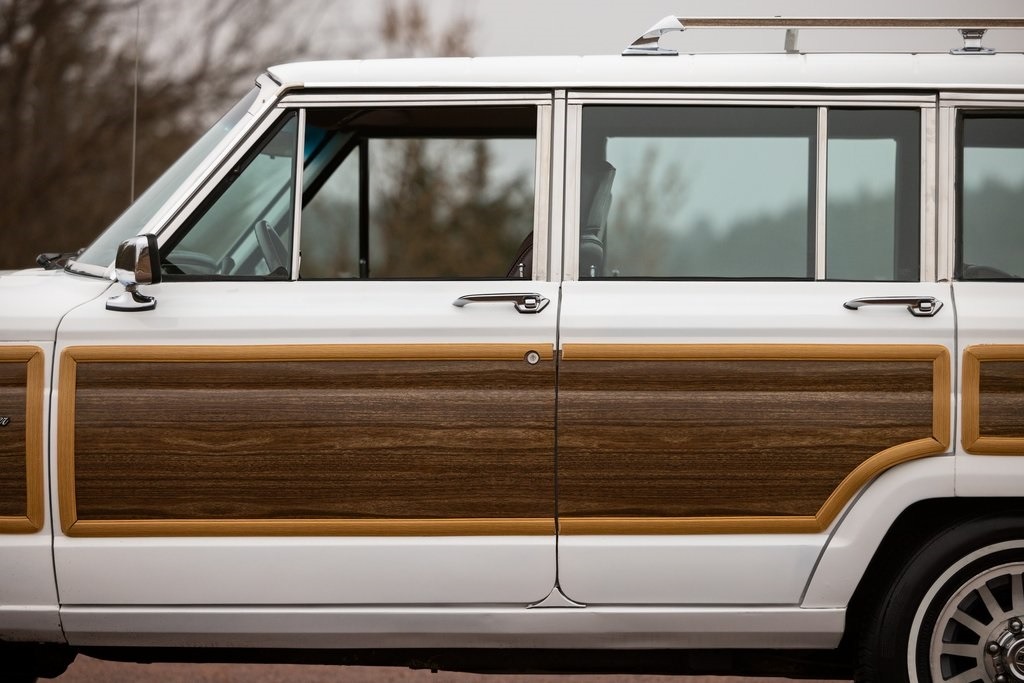 1989 Jeep Grand Wagoneer Base
