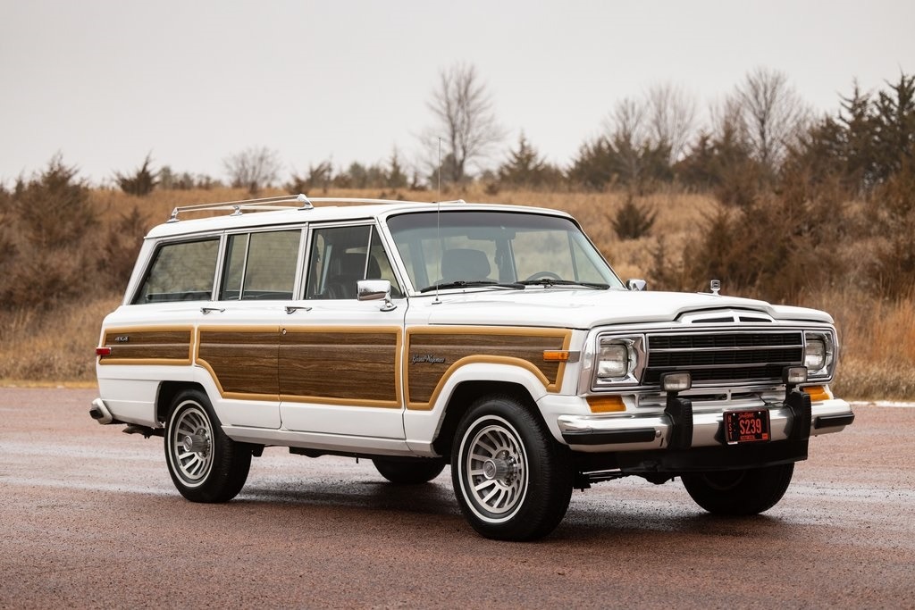 1989 Jeep Grand Wagoneer Base