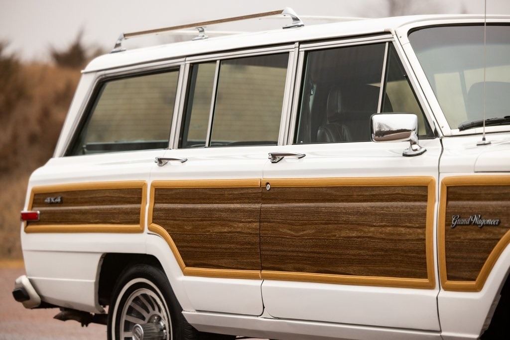 1989 Jeep Grand Wagoneer Base