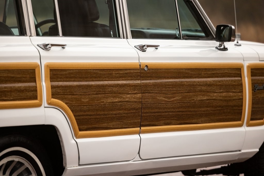 1989 Jeep Grand Wagoneer Base