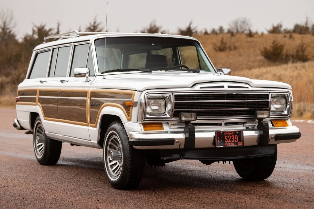 1989 Jeep Grand Wagoneer Base