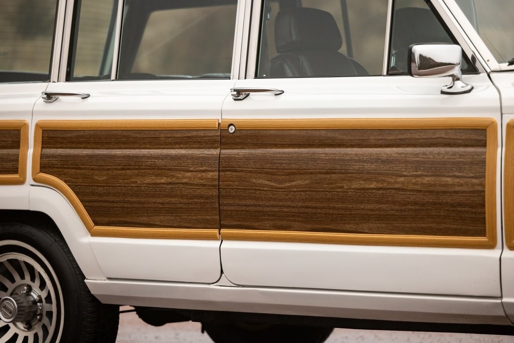 1989 Jeep Grand Wagoneer Base