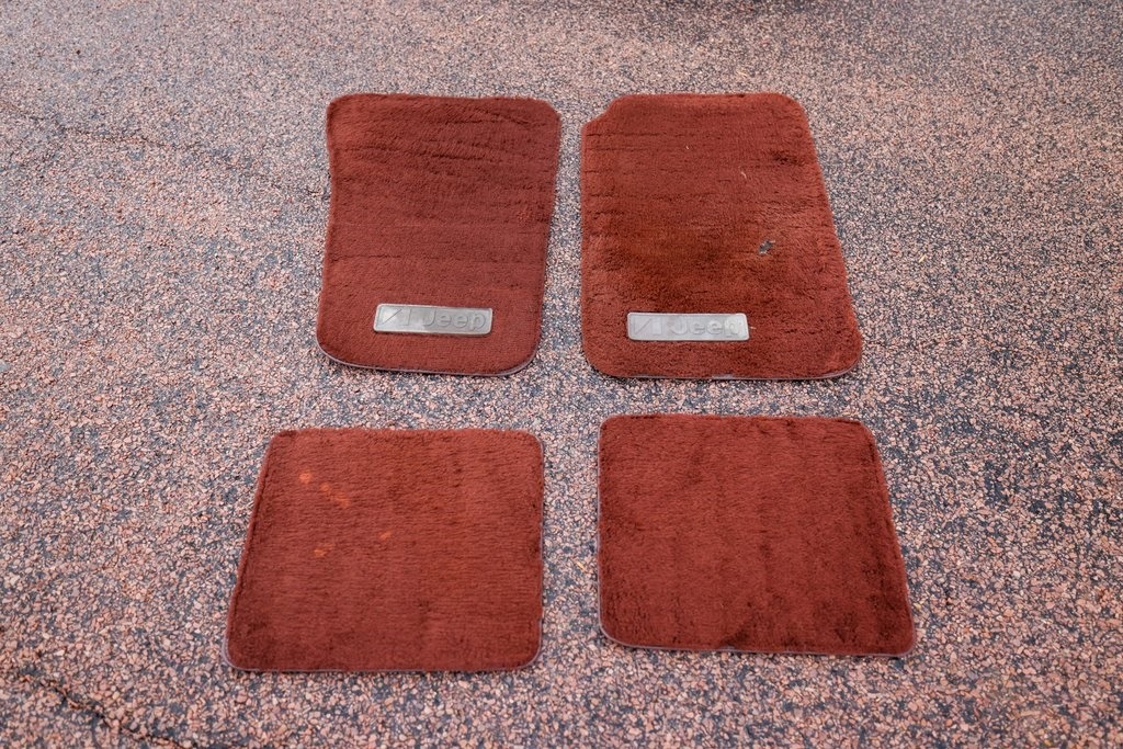 1989 Jeep Grand Wagoneer Base