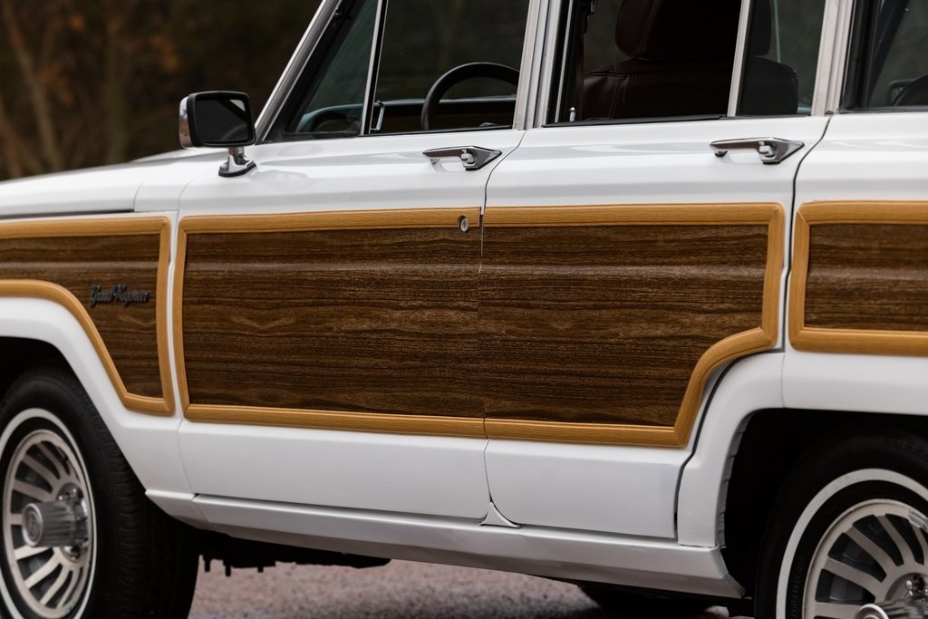 1989 Jeep Grand Wagoneer Base