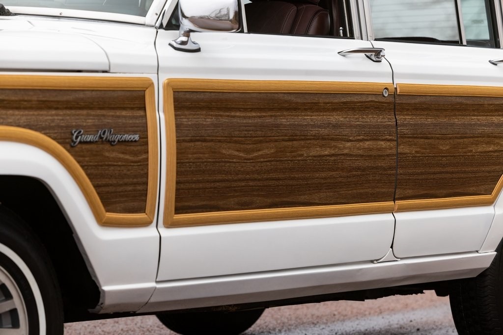 1989 Jeep Grand Wagoneer Base