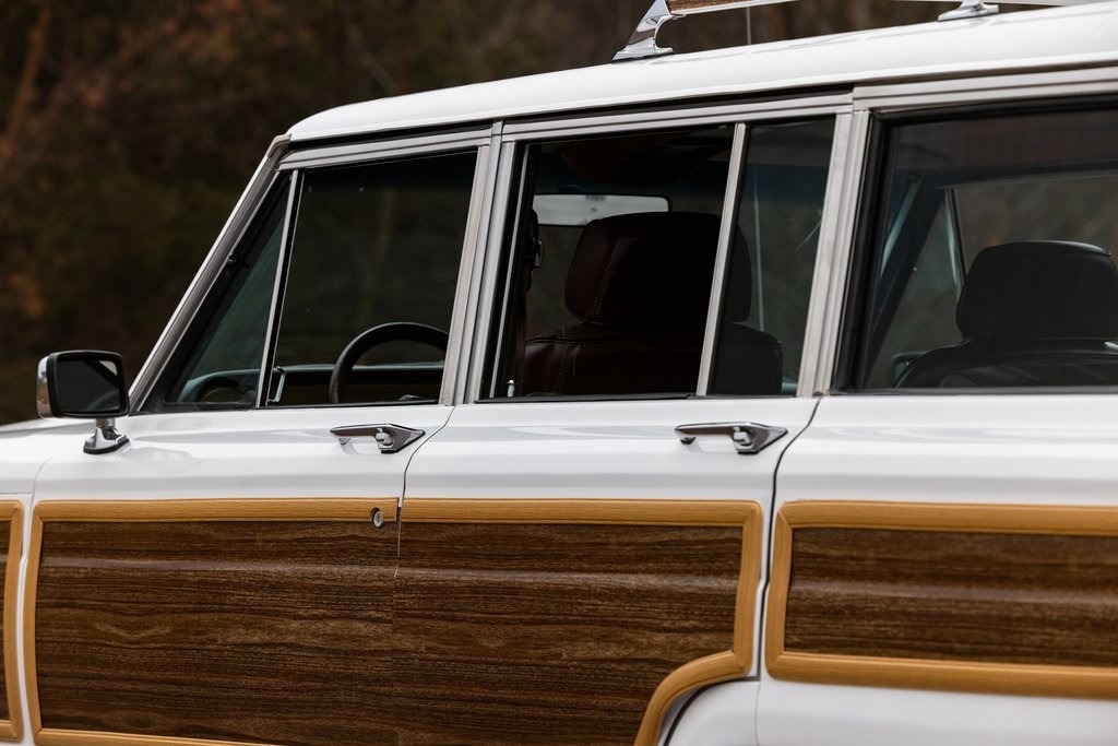 1989 Jeep Grand Wagoneer Base