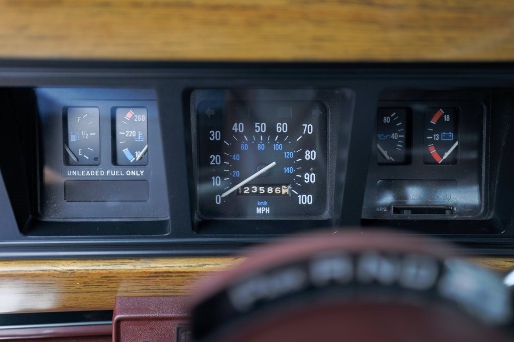 1989 Jeep Grand Wagoneer Base