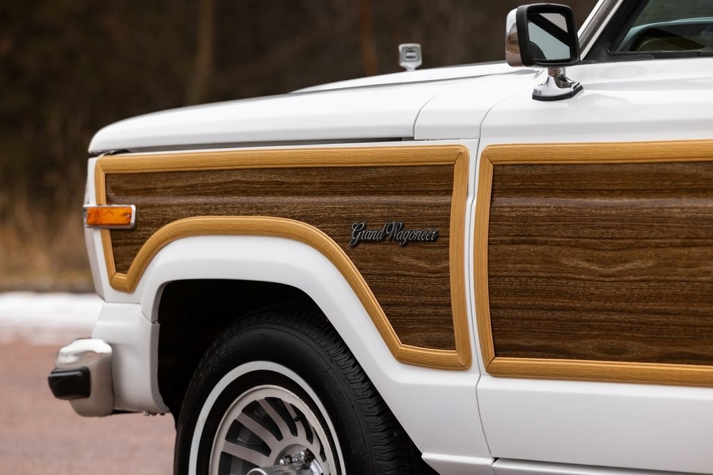 1989 Jeep Grand Wagoneer Base